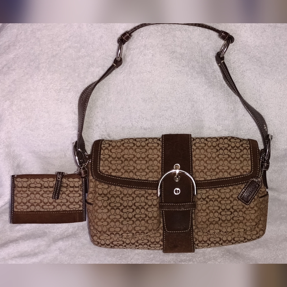 COACH Brown Leather Signature C Soho Shoulder Handbag with matching wristlet